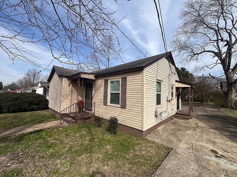 Listing photo 4