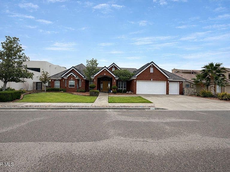 Listing photo 2
