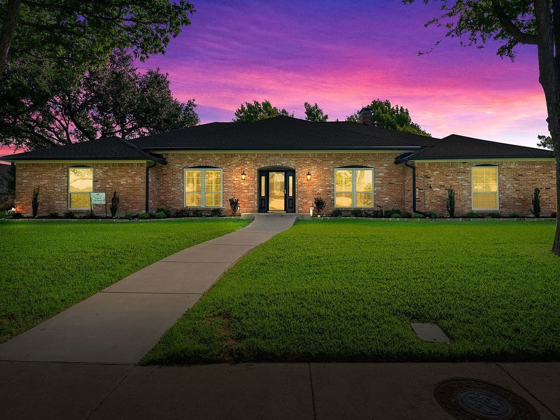 Primary listing photo