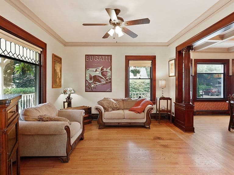 Listing photo 4