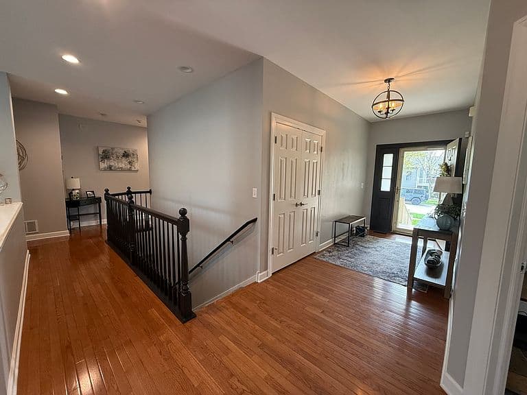 Listing photo 5