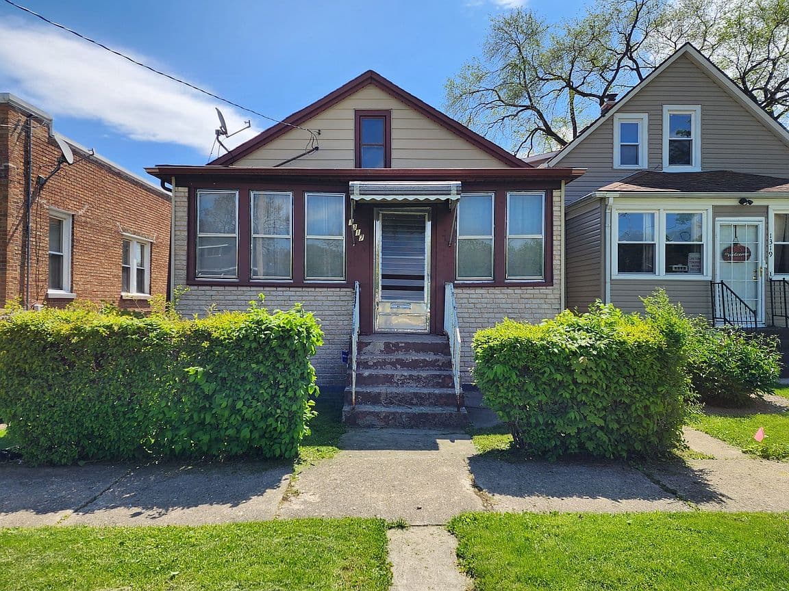 Primary listing photo