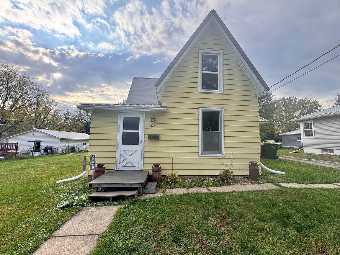 Primary listing photo