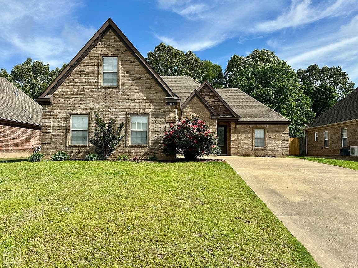 Primary listing photo