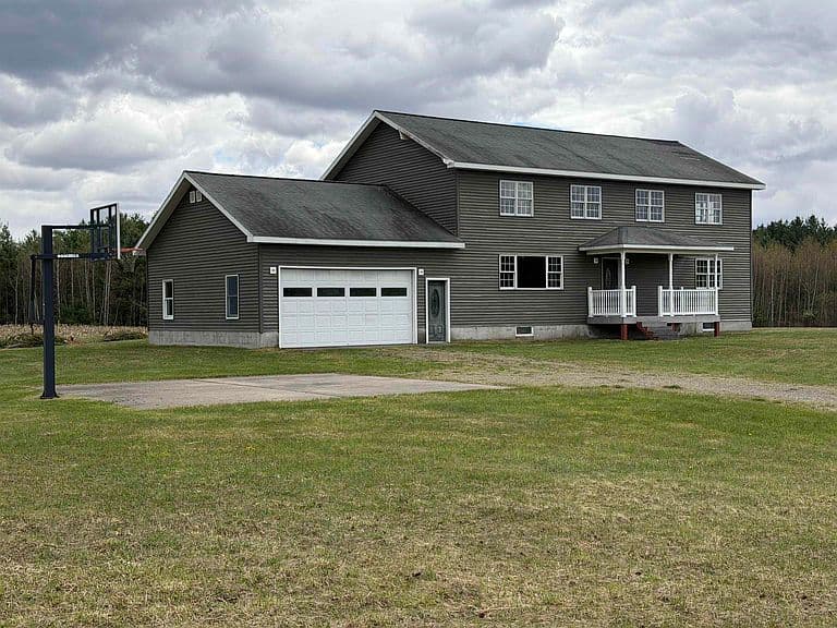 Listing photo