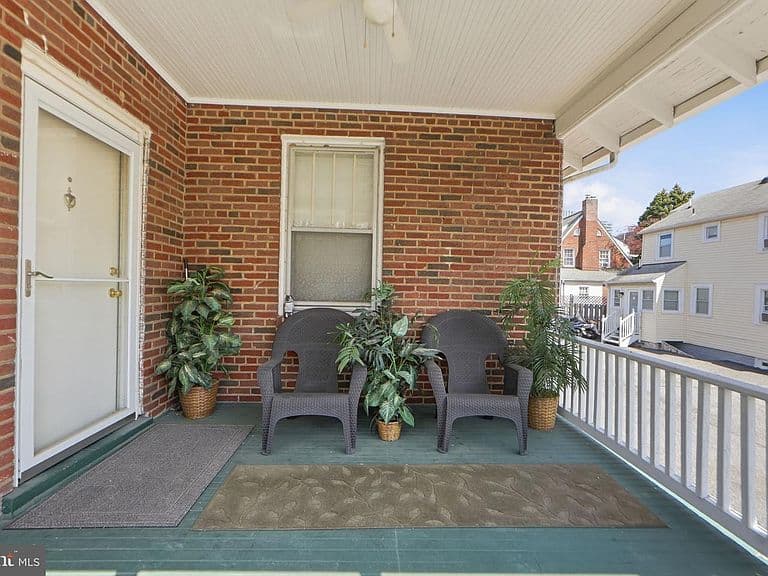 Listing photo 5