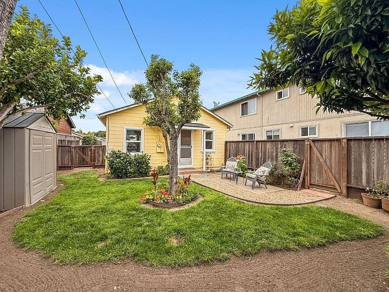 Listing photo 3