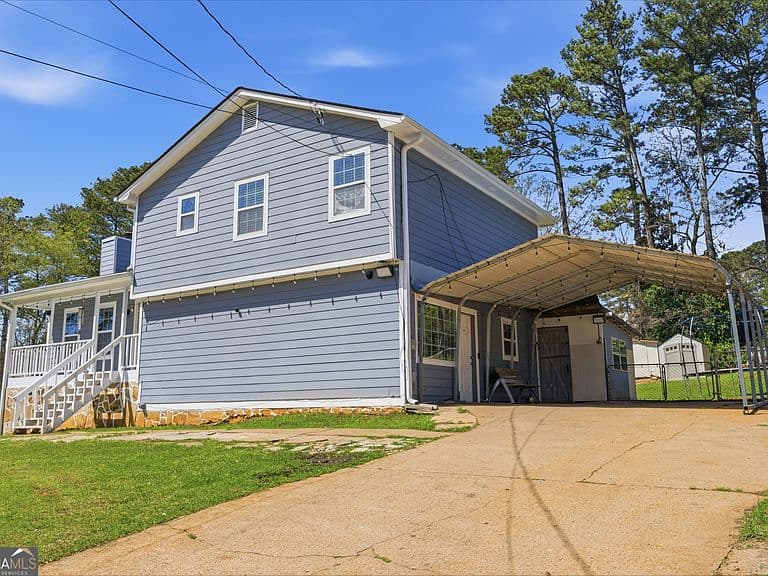Listing photo 2