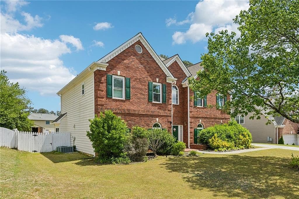 Primary listing photo