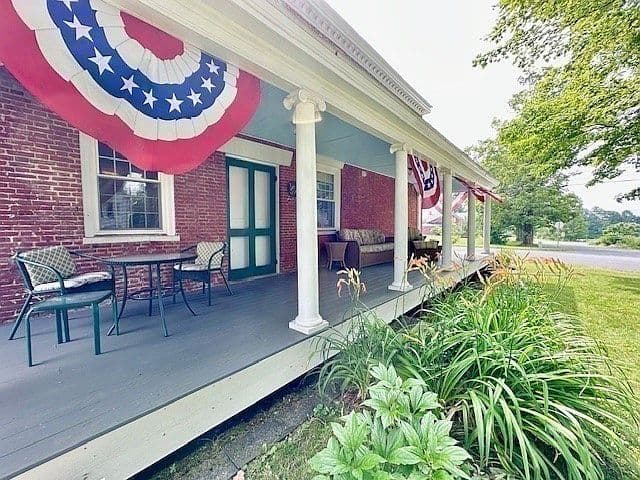 Listing photo 4