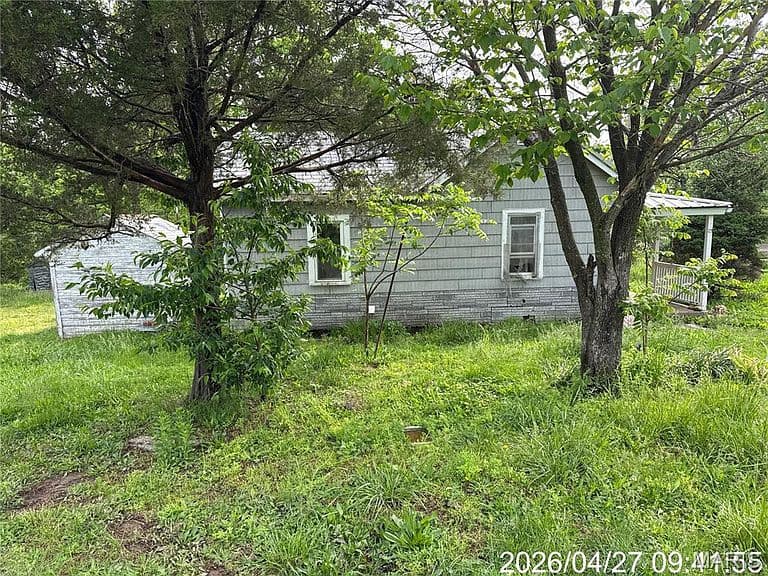 Listing photo 5