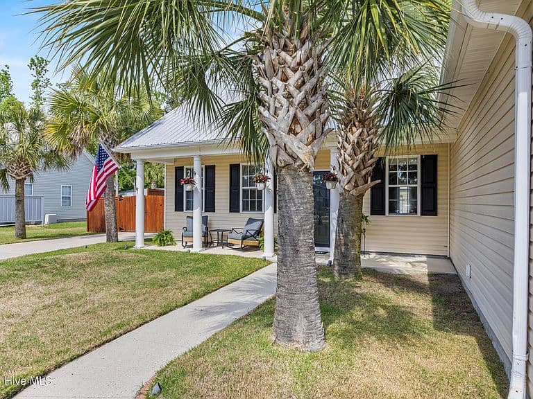 Listing photo 5