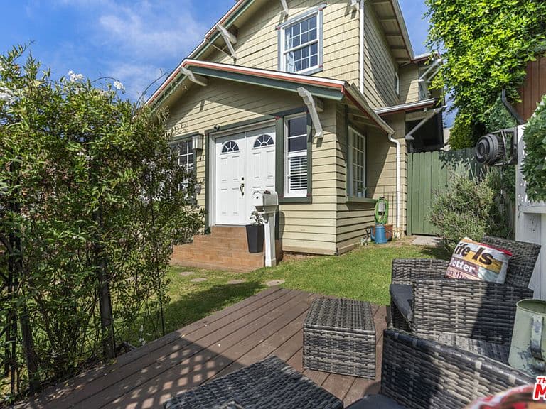 Listing photo 5