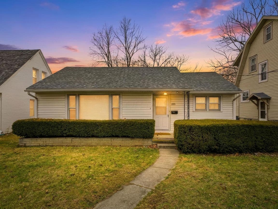 Primary listing photo