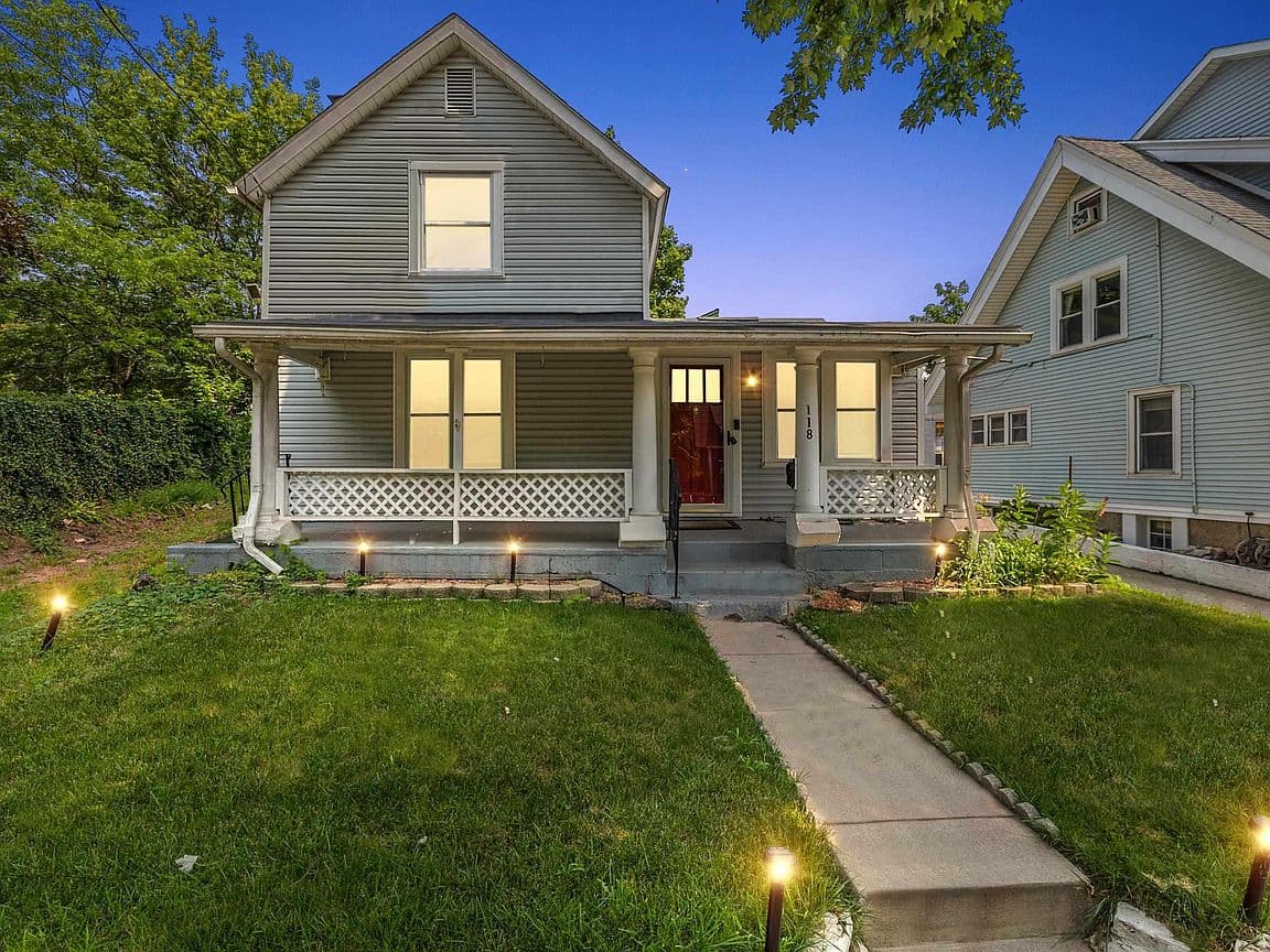Primary listing photo