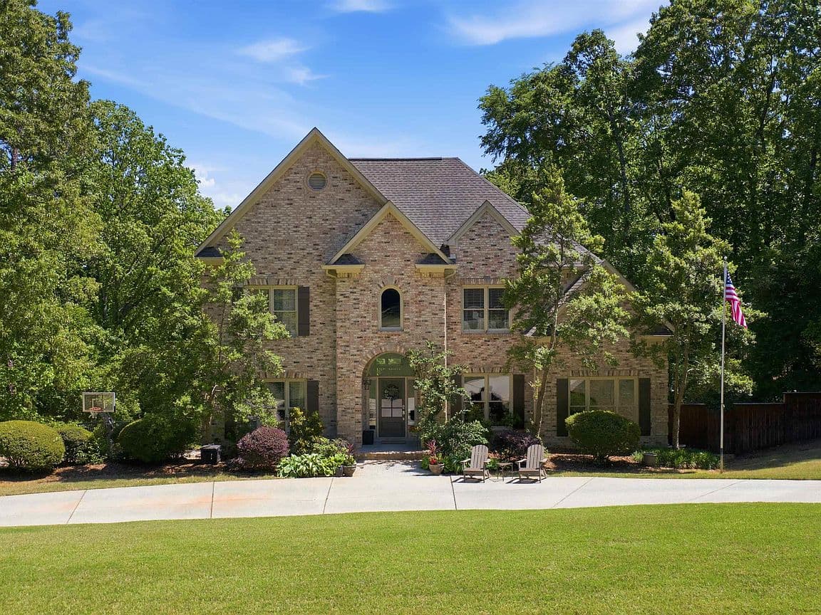 Primary listing photo