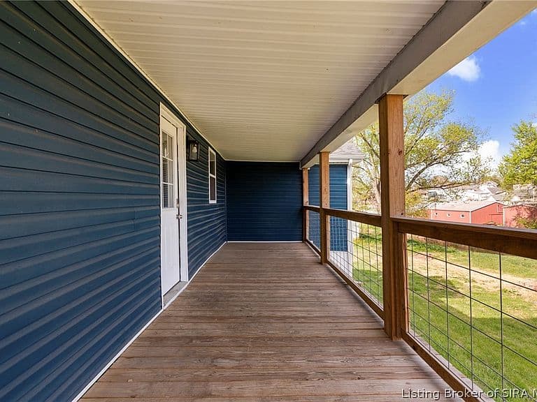Listing photo 4