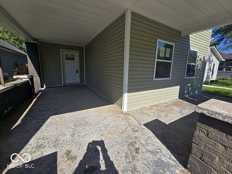 Listing photo 4