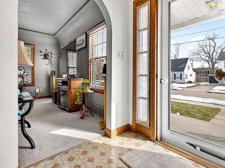 Listing photo 4