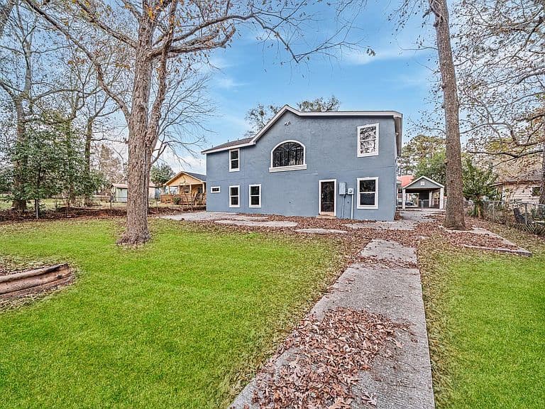 Listing photo 4
