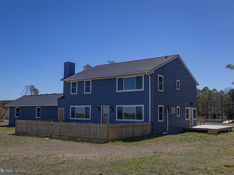 Listing photo 5