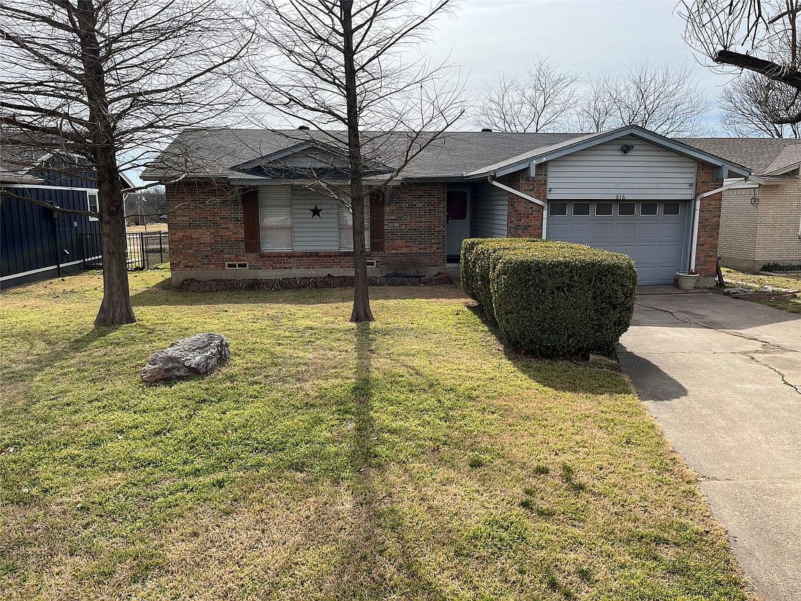 Primary listing photo