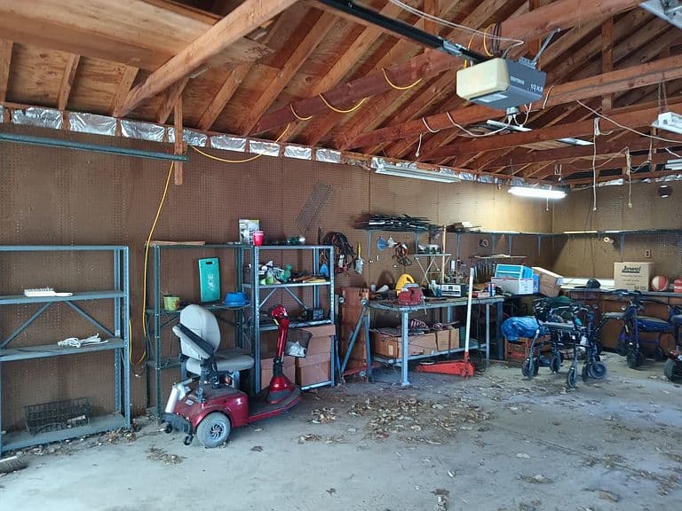 Listing photo 5