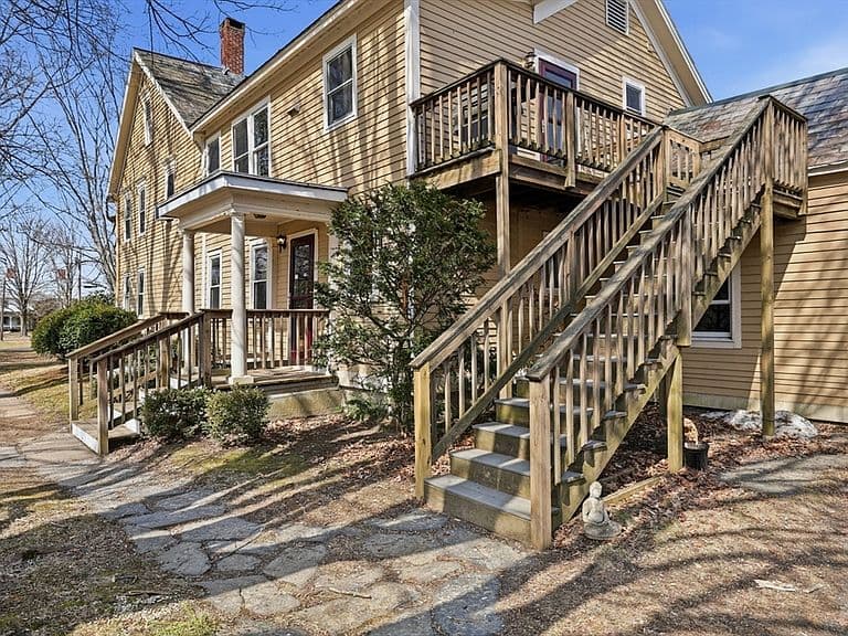 Listing photo 5