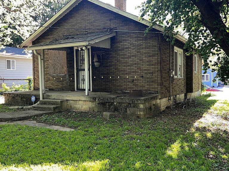 Listing photo 5