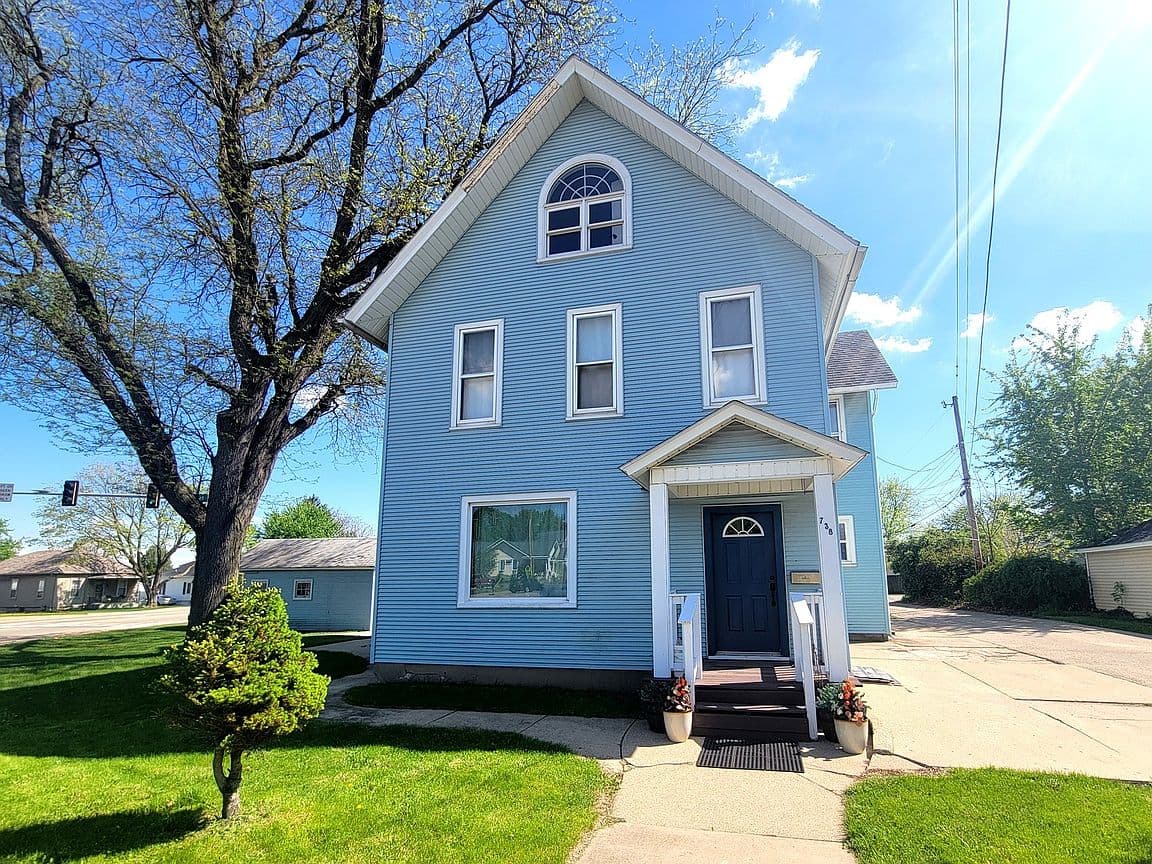 Primary listing photo