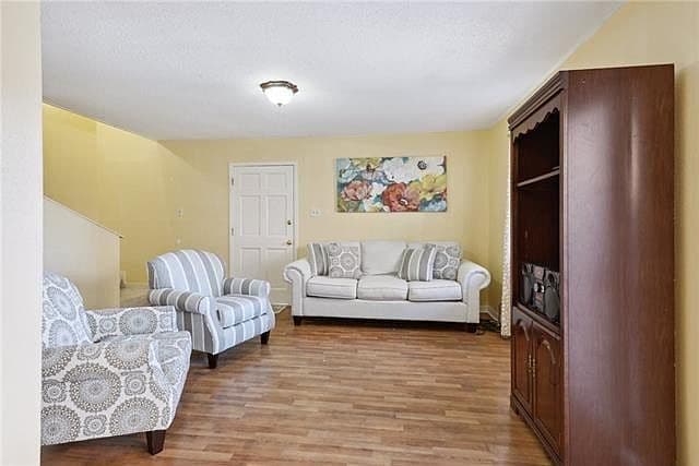 Listing photo 4