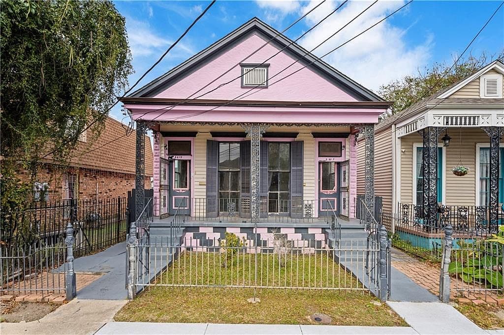 Primary listing photo