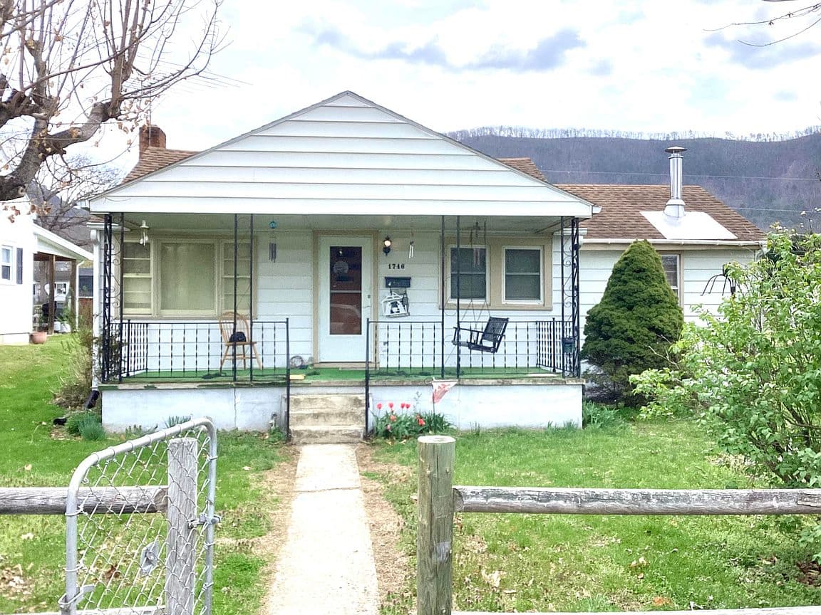 Primary listing photo
