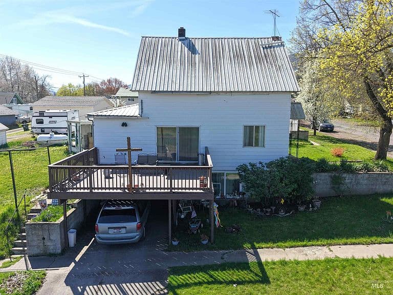 Listing photo 5