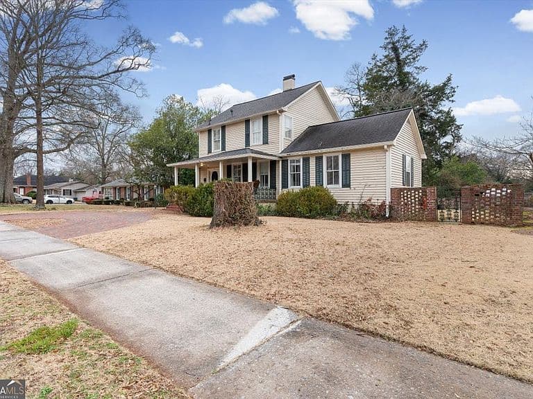 Listing photo 4