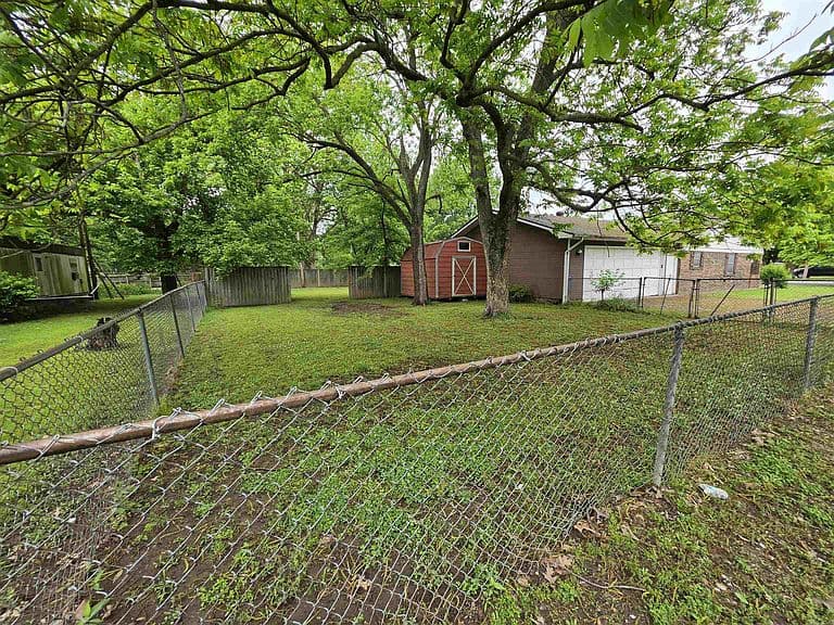 Listing photo 4