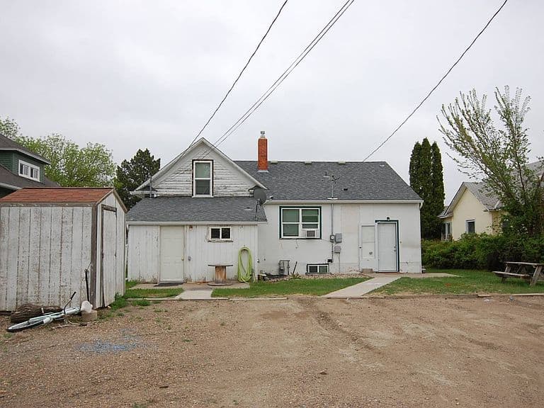 Listing photo 3