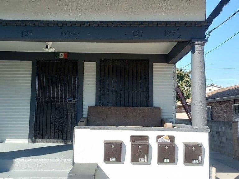 Listing photo 3