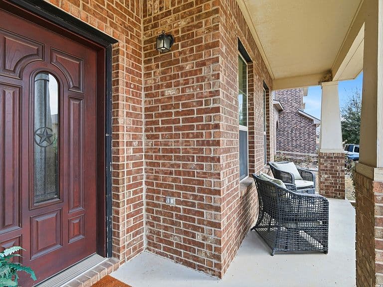 Listing photo 4