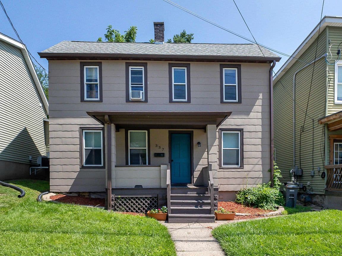 Primary listing photo