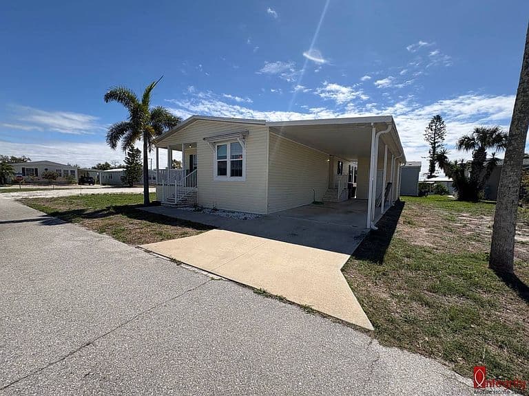 Listing photo 5