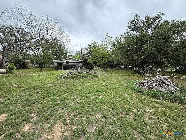 Listing photo 5