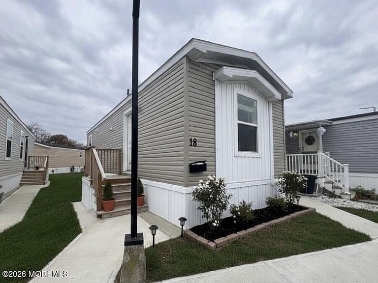 Listing photo