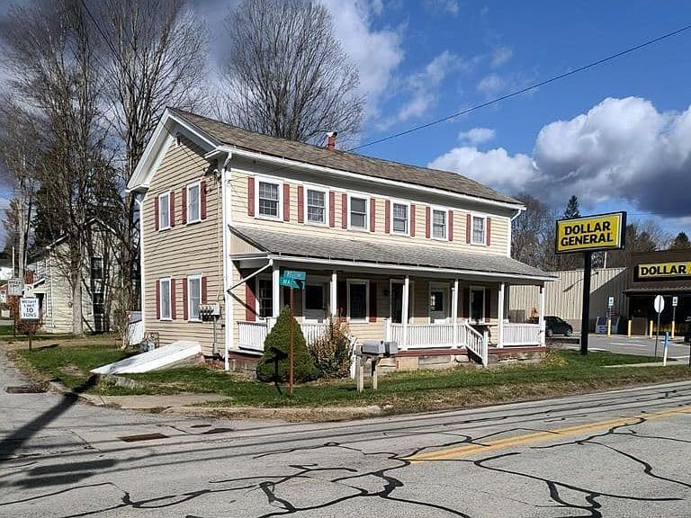 Listing photo 4
