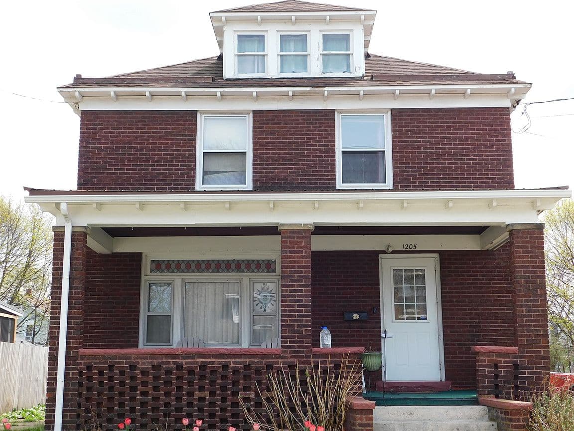 Primary listing photo