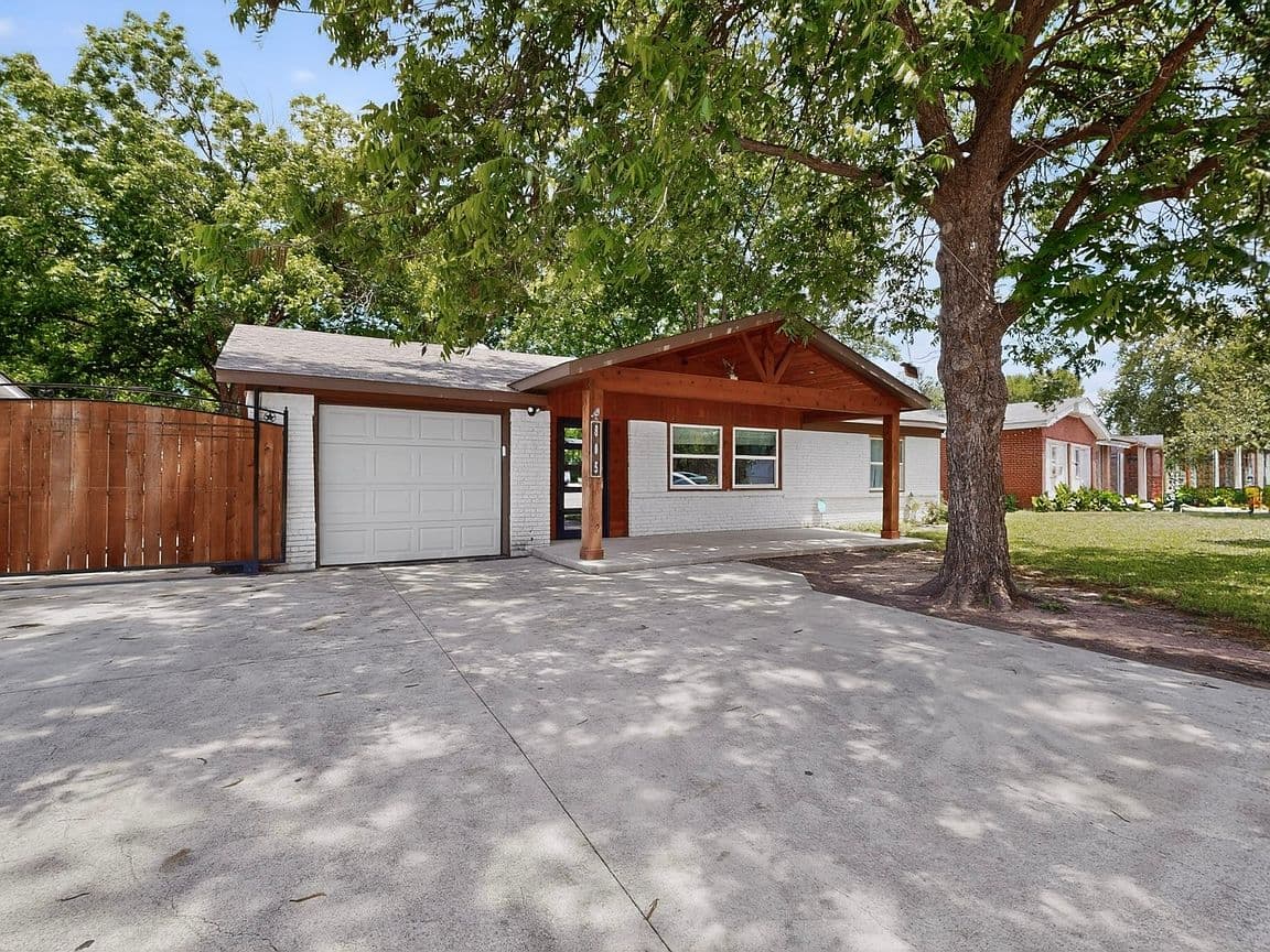 Primary listing photo
