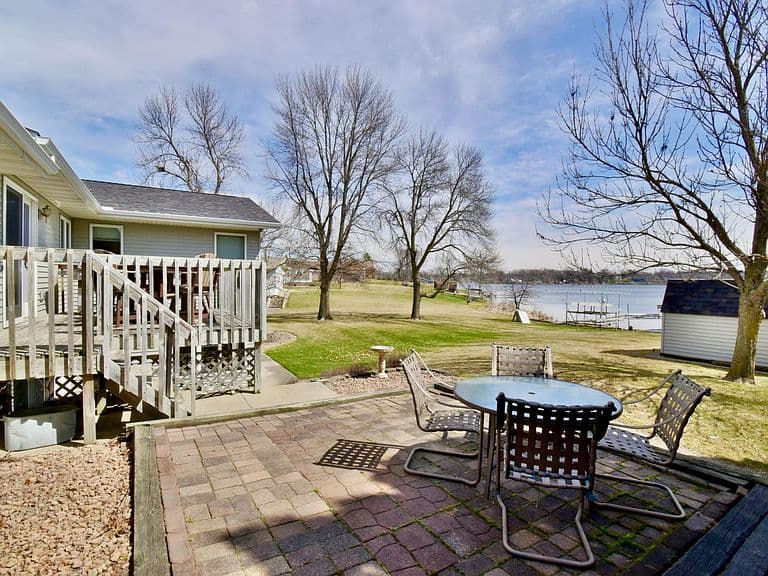 Listing photo 4