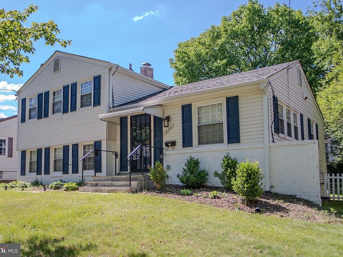 Primary listing photo
