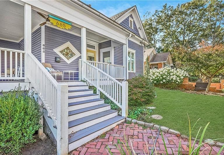 Listing photo 3