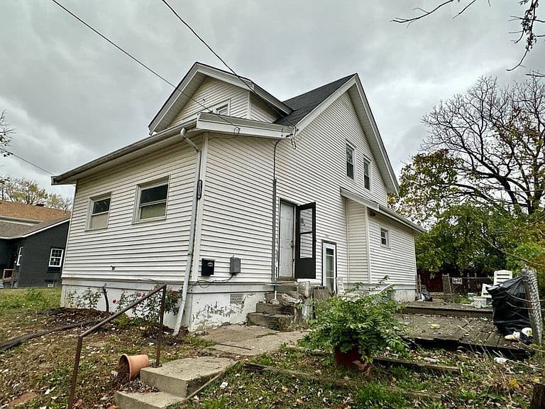 Listing photo 5